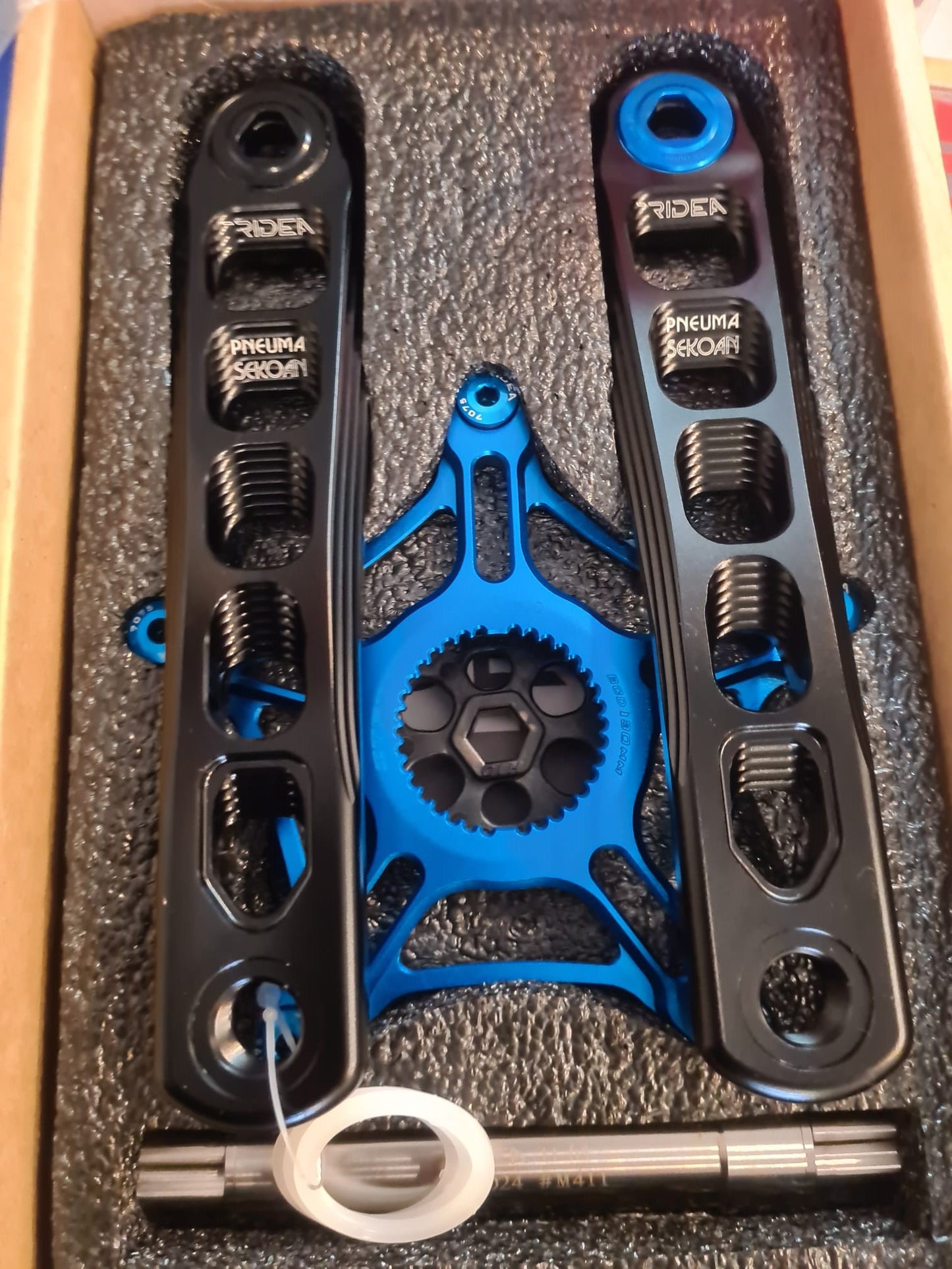 RIDEA PNEUMA CRANK