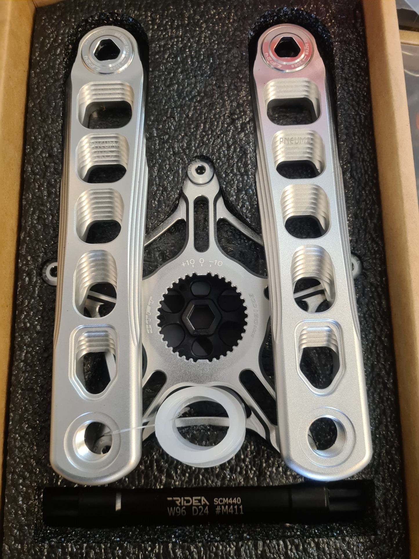 RIDEA PNEUMA CRANK