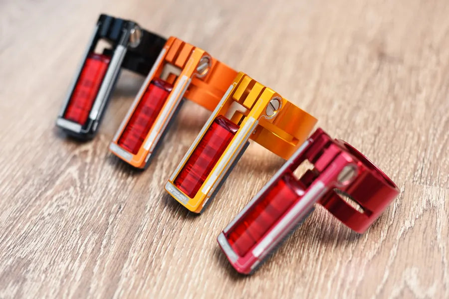 COLORPLUS Birdy Rear Red Light Seat Clamp (BSC03L)